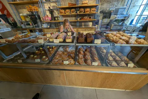 Pralin Patisserie photo 3